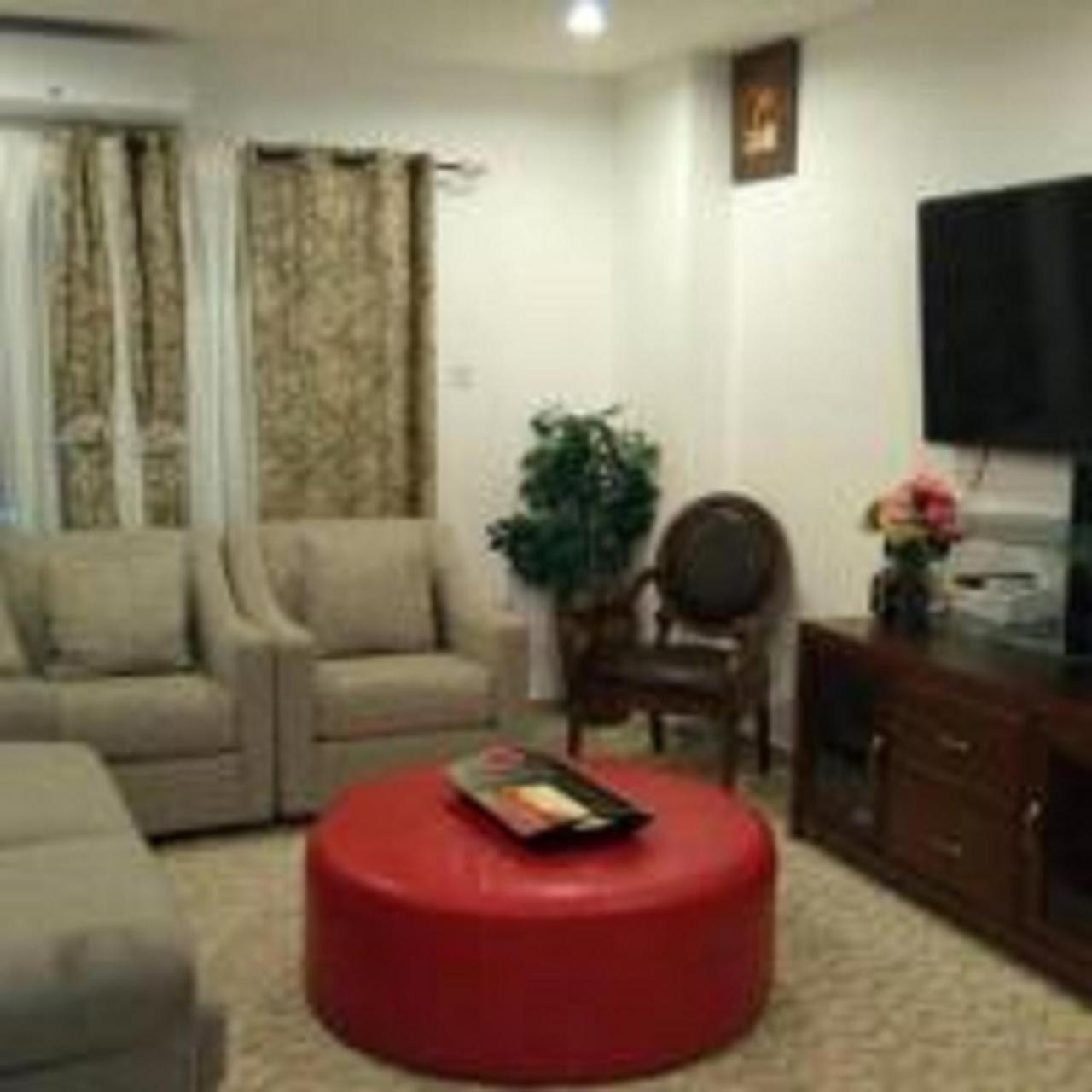 Doc'S Suite Accra Exterior photo